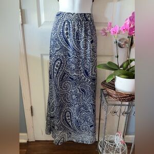 Small maxi skirt, zipper on side, blue print
